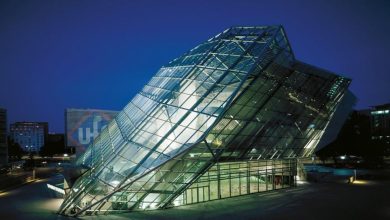 تجزیه و تحلیل 2 نمونه سینما خارجی