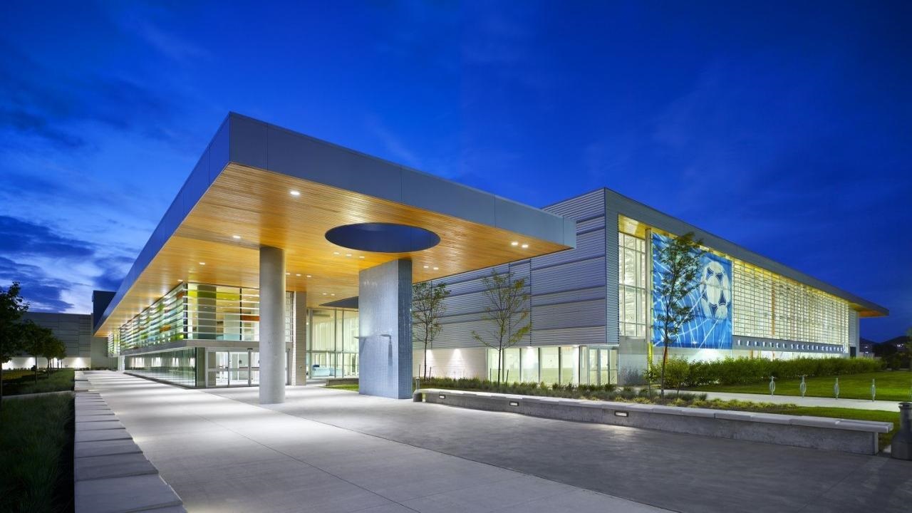 تجزیه و تحلیل مجموعه ورزشی کانادا